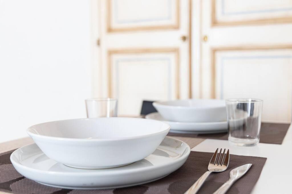 Colonne'S Nest - Cozy And Silent With Ac Apartment Milan Bagian luar foto